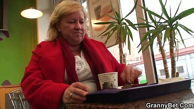 Mężczyzna zrobił dla darmowe sex filmiki red tube lekkoatletyki wszystko, aby zaspokoić aspiracje ukochanej