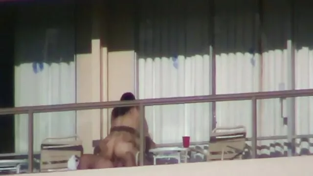 Stewardesa oświetla filmy porno red tuba lot innych pasażerów