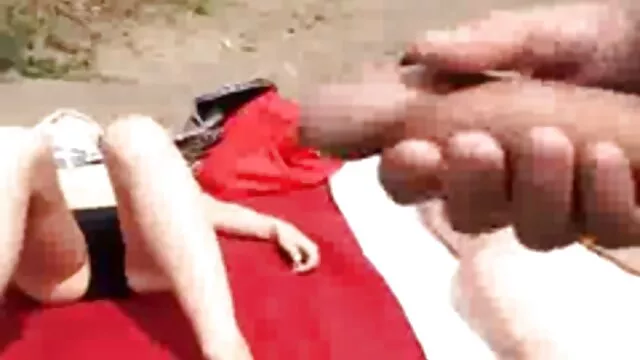 Rudowłosa dziewczyna, która budzi się rano, sex filmy red tube porno piękna brunetka