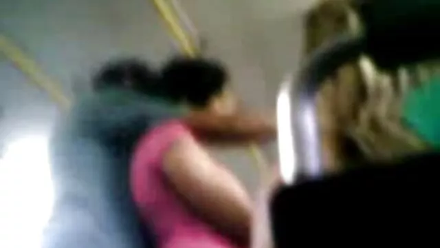 Jęcząca jak w ekstazie filmy erotyczne tube dziewczęca dupa stoi kutasem mokrym